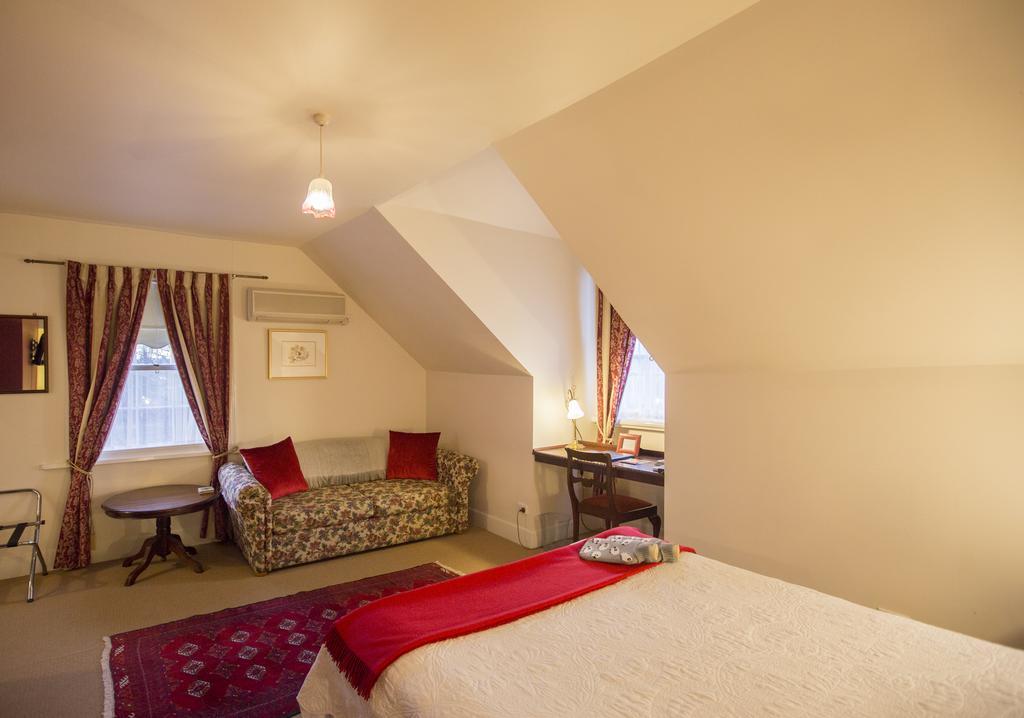 Longford The Racecourse Inn מראה חיצוני תמונה