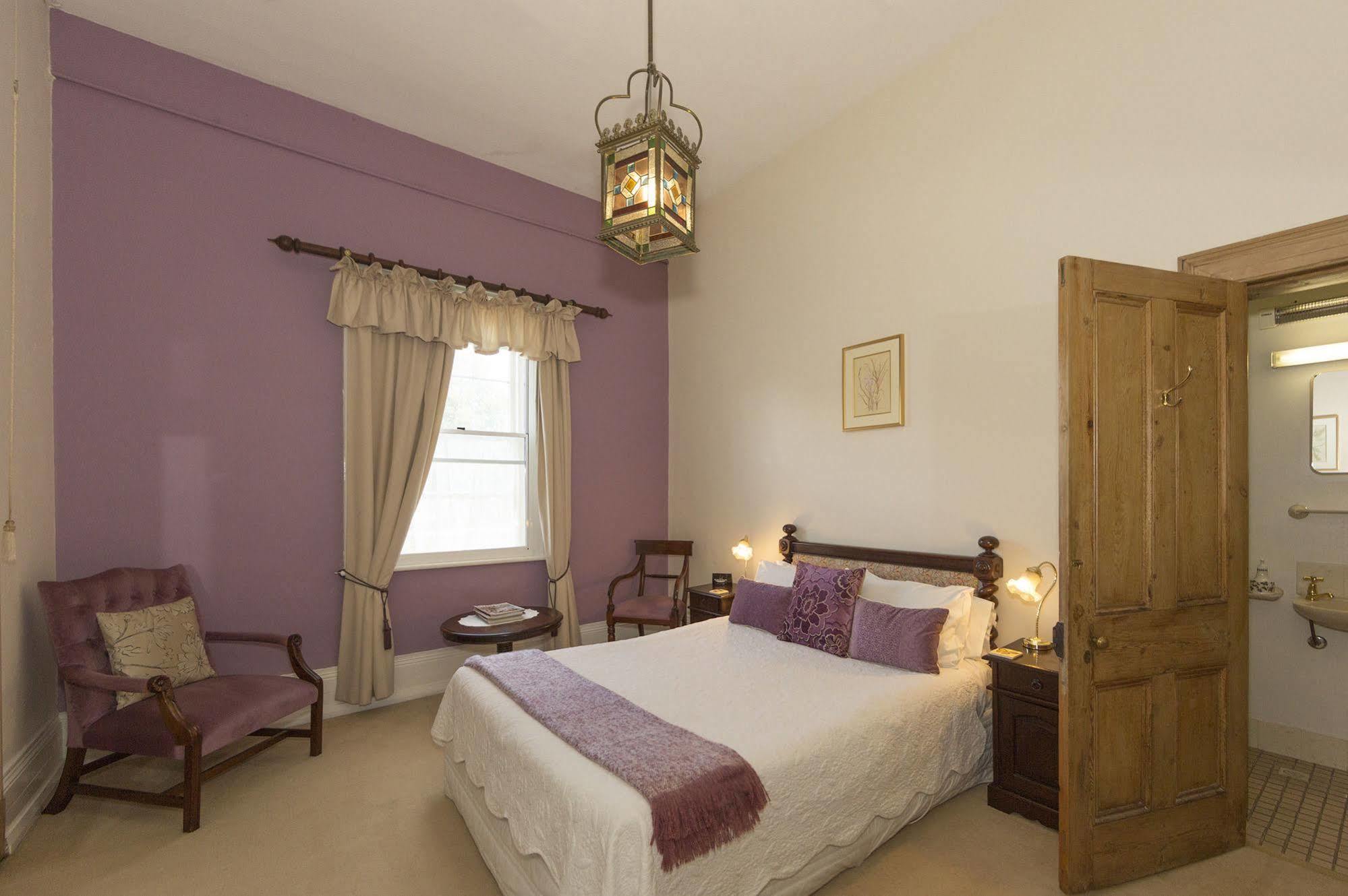 Longford The Racecourse Inn מראה חיצוני תמונה